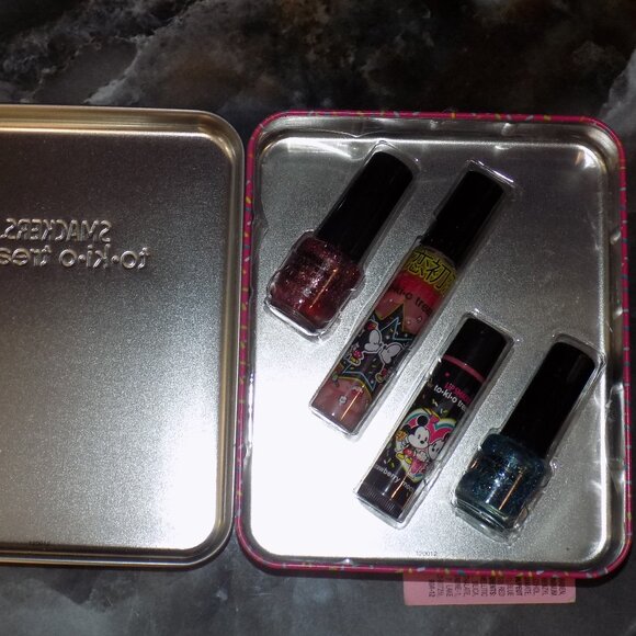 Smackers to.ki.o Treats Set Lip and Nail NEW - Picture 1 of 4